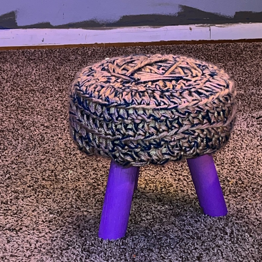 Stool crochet cover made by me